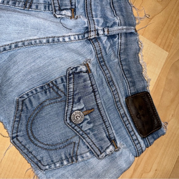 Vintage True Religion Joey Destroyed Cutoff Shorts - Picture 10 of 10